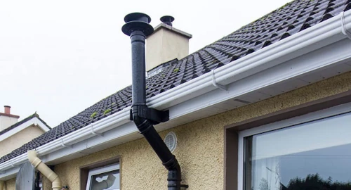 House roof with Flettner aerator